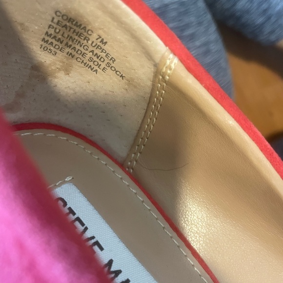 Steve Madden Red suede chunky pointy toe heel - Picture 3 of 5